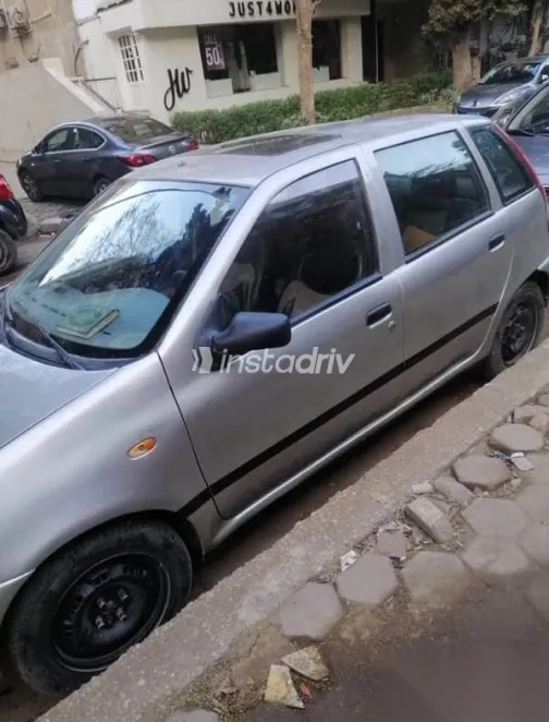فيات بونتو 1995 فضي مستعملة للبيع - 3