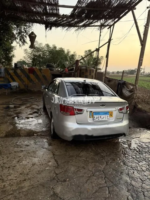 كيا سيراتو 2011 رمادي مستعملة للبيع - 4