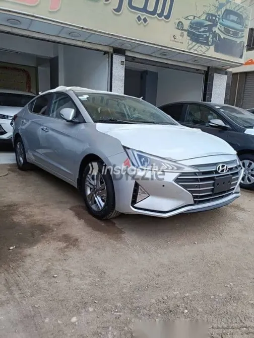 Hyundai Elantra 2026 White New for Sale - 3
