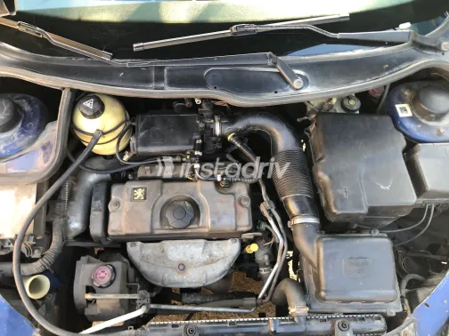 Peugeot 206 2000 White Used for Sale - 6