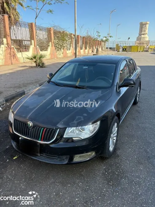 سكودا سوبيرب 2010 أبيض مستعملة للبيع - 4