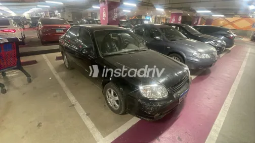 Hyundai Verna 2013 White Used for Sale - 3