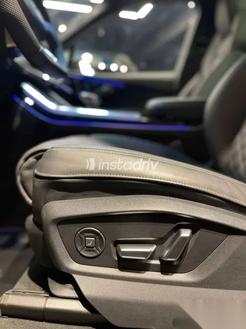 اودي Q7 2025 أبيض جديدة للبيع - 5