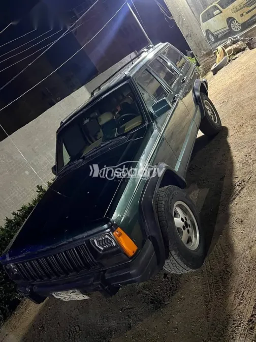 جيب شيروكي 1993 أبيض مستعملة للبيع - 5