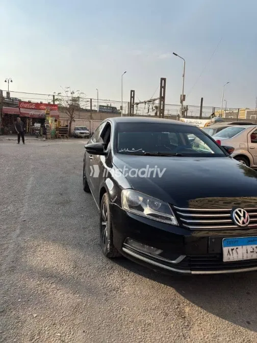 فولكس فاغن باسات 2013 أسود مستعملة للبيع - 4