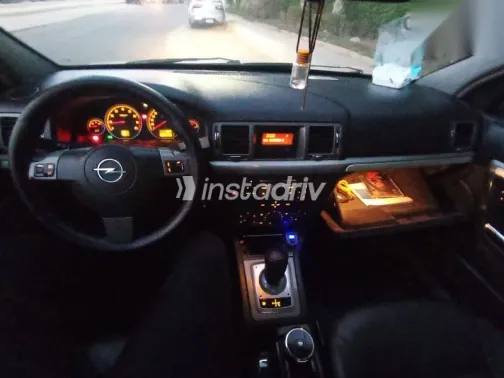 اوبل فيكترا 2008 فضي مستعملة للبيع - 1