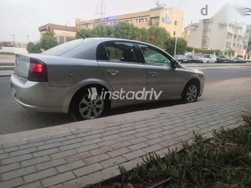 اوبل فيكترا 2008 فضي مستعملة للبيع - 8