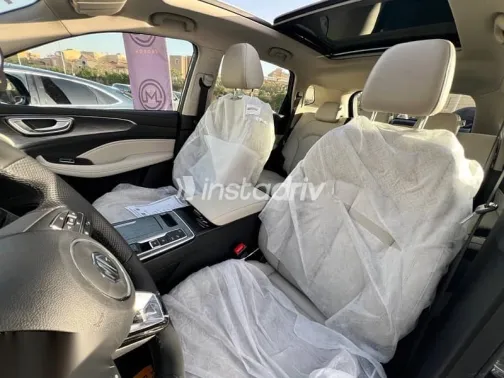 ام جى ار اكس 5 2026 أسود جديدة للبيع - 4