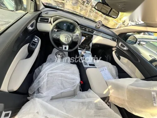 ام جى ار اكس 5 2026 أسود جديدة للبيع - 5