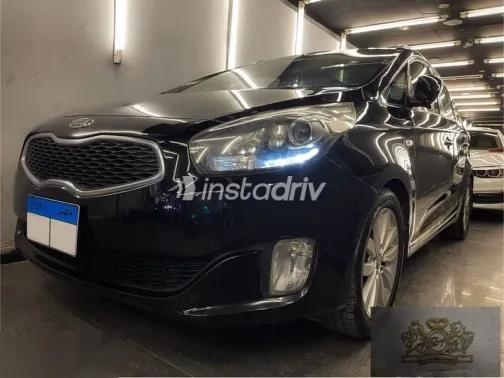 كيا كارينز 2014 أسود مستعملة للبيع - 1