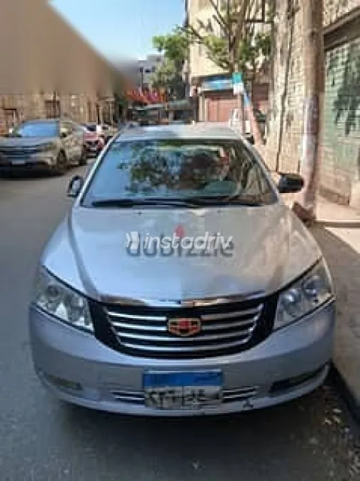 جيلي امجراند 2013 فضي مستعملة للبيع - 1