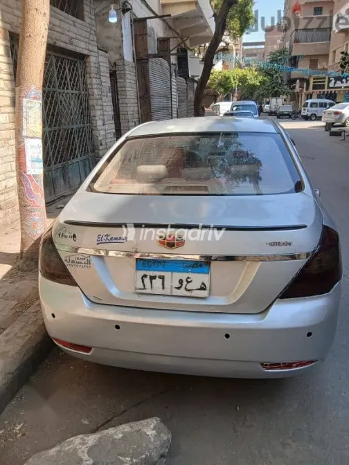 جيلي امجراند 2013 فضي مستعملة للبيع - 3