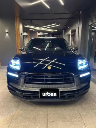 بورش ماكان 2026 أسود جديدة للبيع