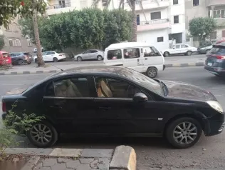 اوبل فيكترا 2008 أسود مستعملة للبيع