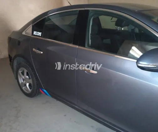 شيفروليه كروز 2015 أبيض مستعملة للبيع - 7