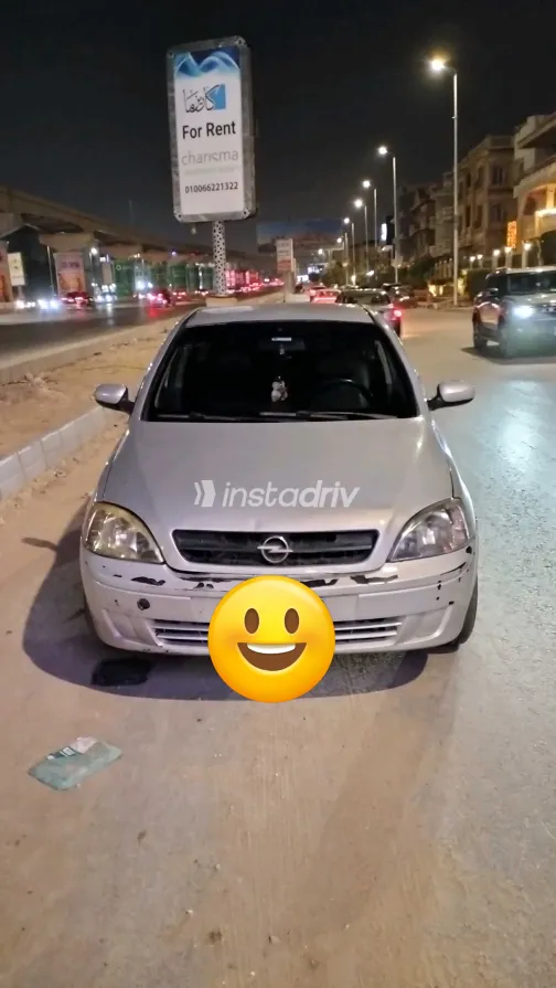 اوبل كورسا 2004 أبيض مستعملة للبيع - 1