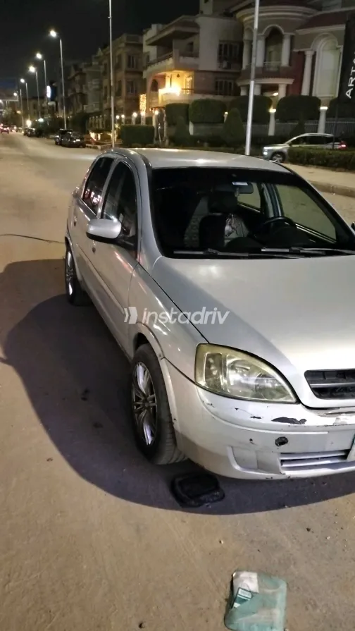 اوبل كورسا 2004 أبيض مستعملة للبيع - 4