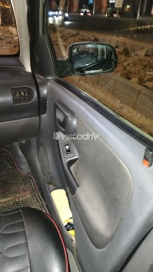 اوبل كورسا 2004 أبيض مستعملة للبيع - 5