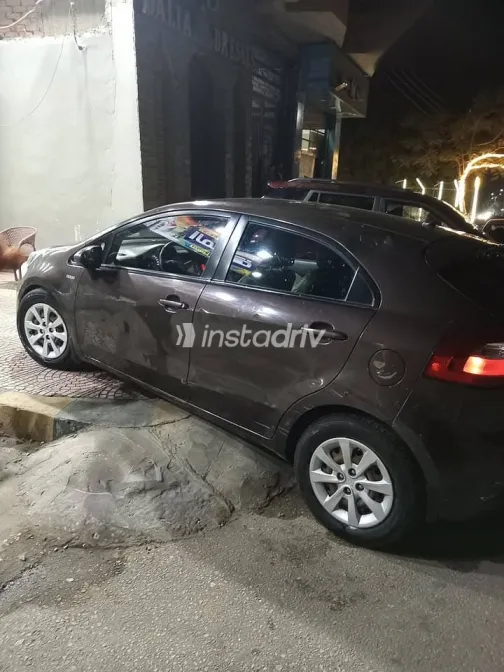 كيا ريو 2012 بني مستعملة للبيع - 6