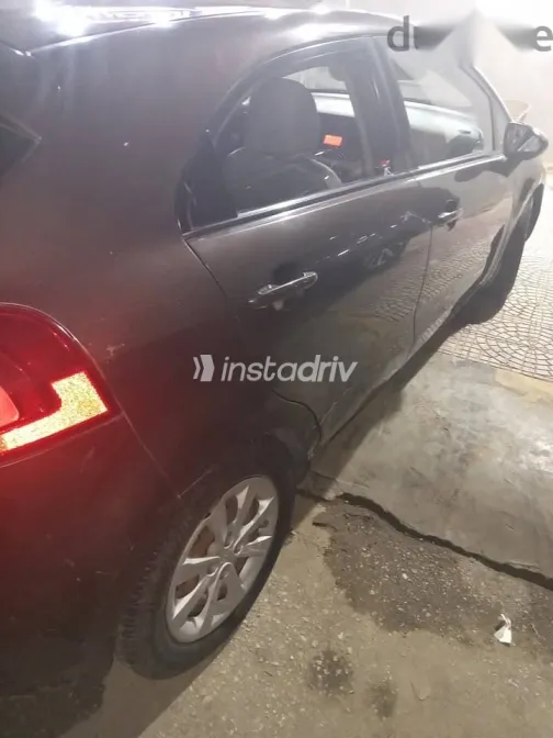 كيا ريو 2012 بني مستعملة للبيع - 7