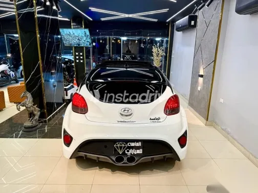 Hyundai Veloster 2012 White Used for Sale - 3