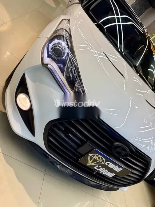 Hyundai Veloster 2012 White Used for Sale - 8