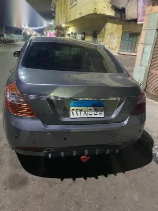 جيلي امجراند 2014 رمادي مستعملة للبيع