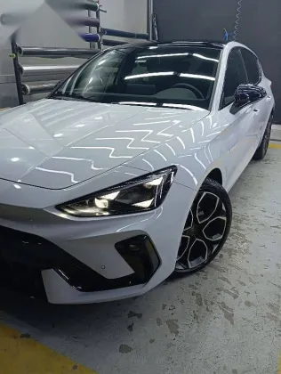 كوبرا ليون 2026 أبيض جديدة للبيع