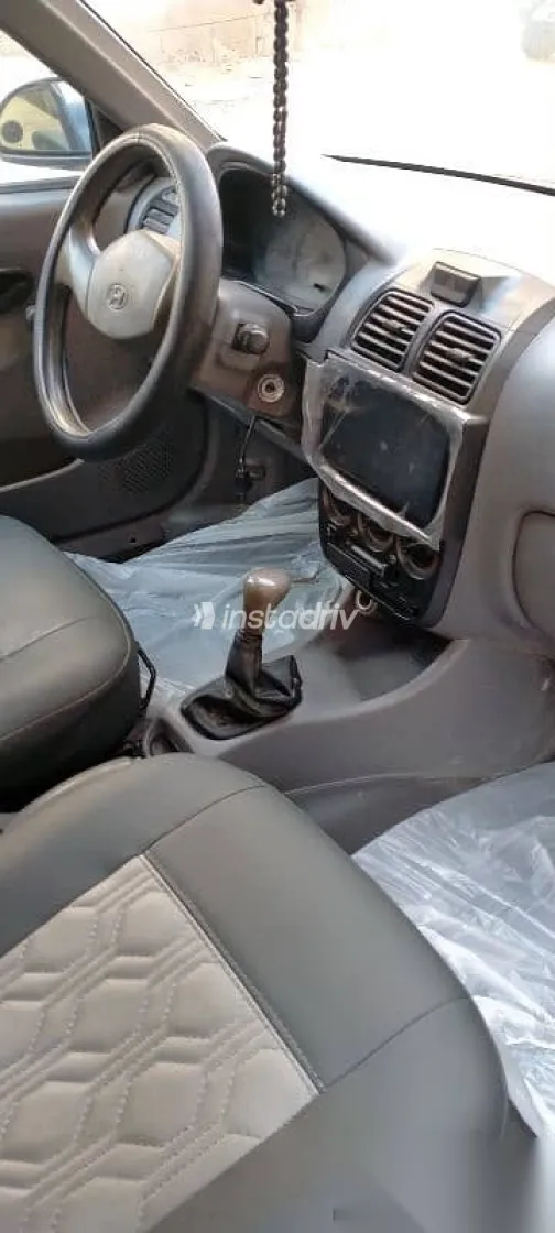 هيونداي فيرنا 2007 فضي مستعملة للبيع - 2