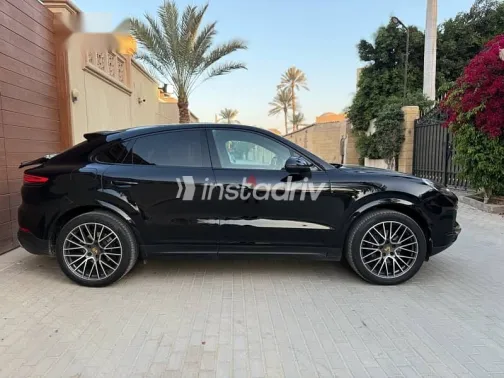 بورش كايين 2022 أسود مستعملة للبيع - 5