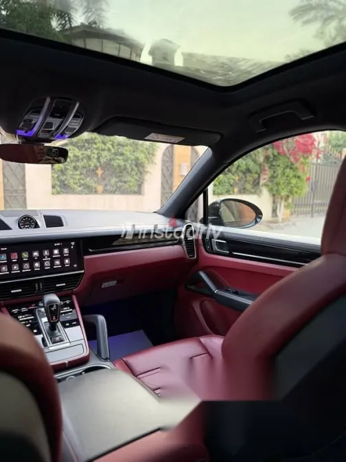 بورش كايين 2022 أسود مستعملة للبيع - 7