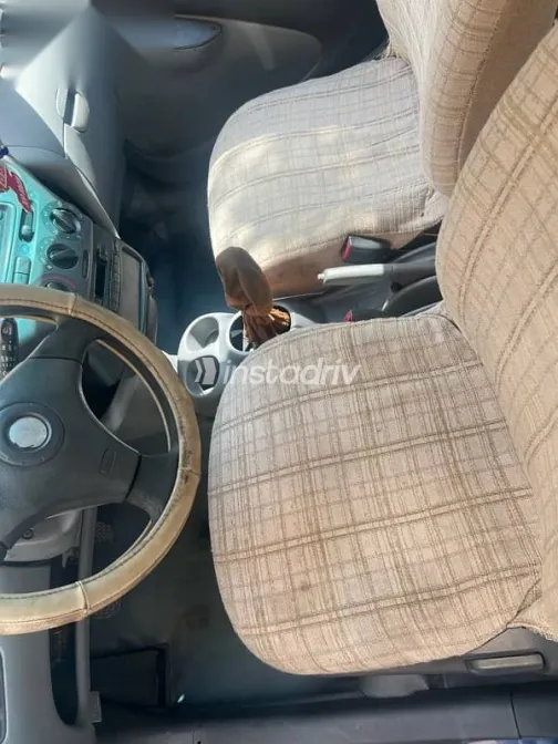 تويوتا ايكو 2003 أزرق غامق مستعملة للبيع - 3