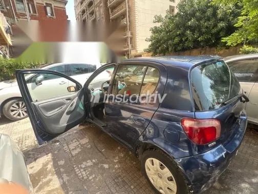 تويوتا ايكو 2003 أزرق غامق مستعملة للبيع - 6