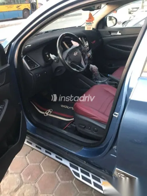 هيونداي توسان 2017 أزرق غامق مستعملة للبيع - 7