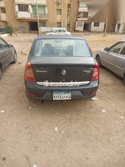 Renault Logan 2012 Black Used for Sale - 8