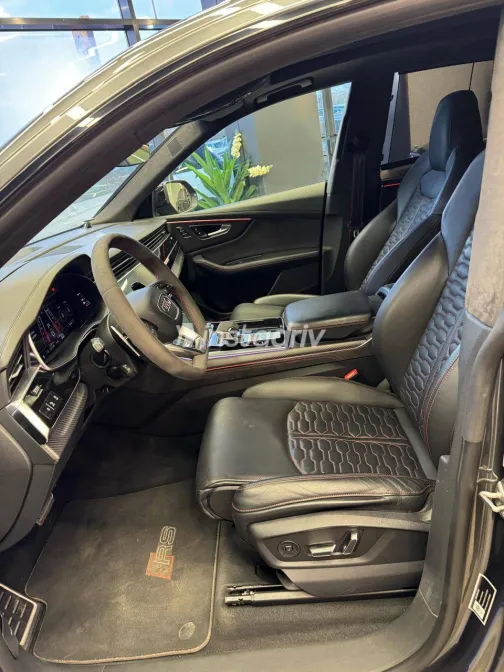 Audi RS Q8 2022 White Used for Sale - 1