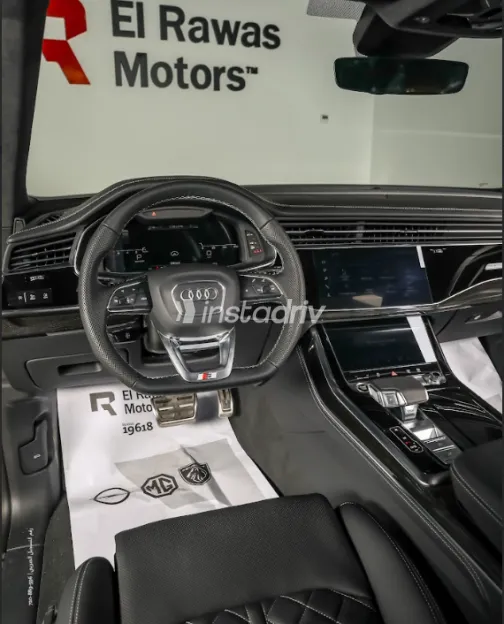 Audi RS Q8 2022 White Used for Sale - 6