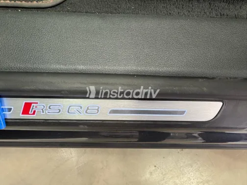 Audi RS Q8 2022 White Used for Sale - 9
