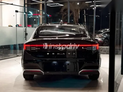 هيونداي سوناتا 2026 أسود جديدة للبيع - 4