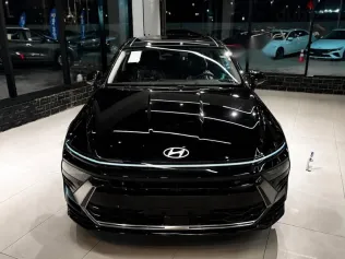 هيونداي سوناتا 2026 أسود جديدة للبيع