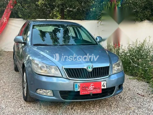 سكودا فانتازيا 2010 أزرق غامق مستعملة للبيع - 4