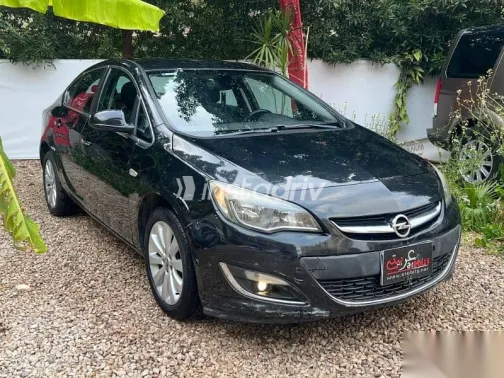 Opel Astra 2013 Black Used for Sale - 1