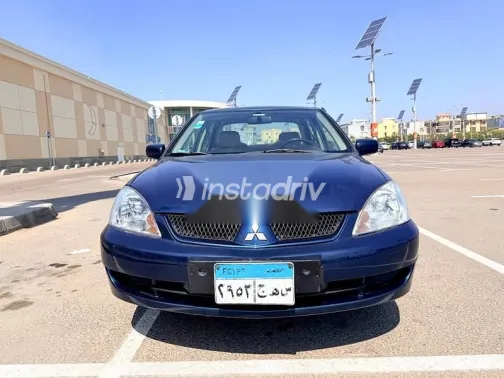 ميتسوبيشي لانسر 2007 أزرق غامق مستعملة للبيع - 2