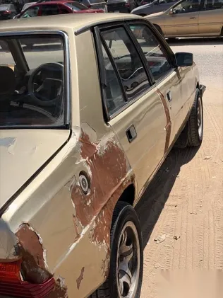 بيجو 305 1979 ذهبي مستعملة للبيع