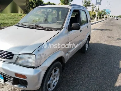 دايهاتسو تيريوس 2000 فضي مستعملة للبيع - 1