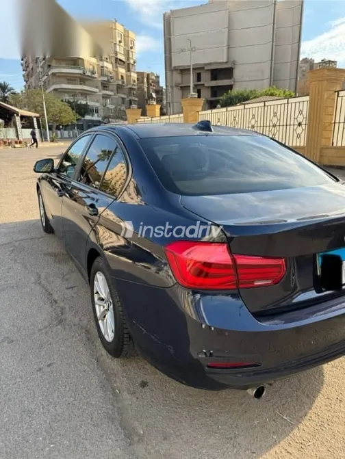 BMW 318 2018 Dark Blue Used for Sale - 3