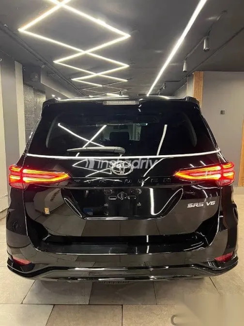 تويوتا فورتشنر 2026 أسود جديدة للبيع - 5