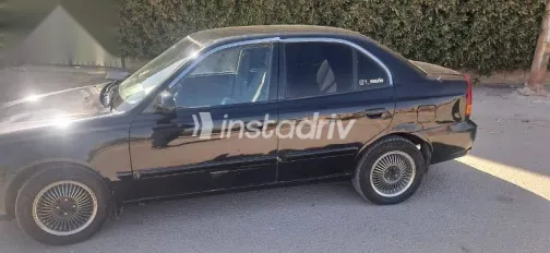 هيونداي فيرنا 2018 أسود مستعملة للبيع - 2