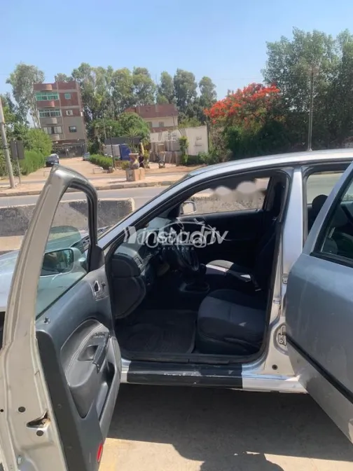 سكودا اوكتافيا A4 2003 فضي مستعملة للبيع - 2