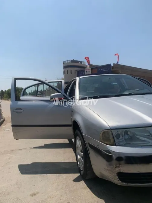 سكودا اوكتافيا A4 2003 فضي مستعملة للبيع - 5